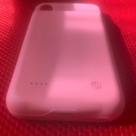 Pink iPhone X Charging Case LUX - Picture 7 of 9